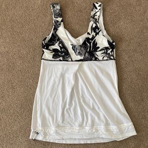 Lululemon floral top! Size 8 (set available)